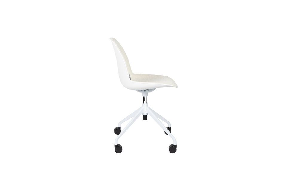 Con il suo elegante tessuto bianco e il suo design contemporaneo