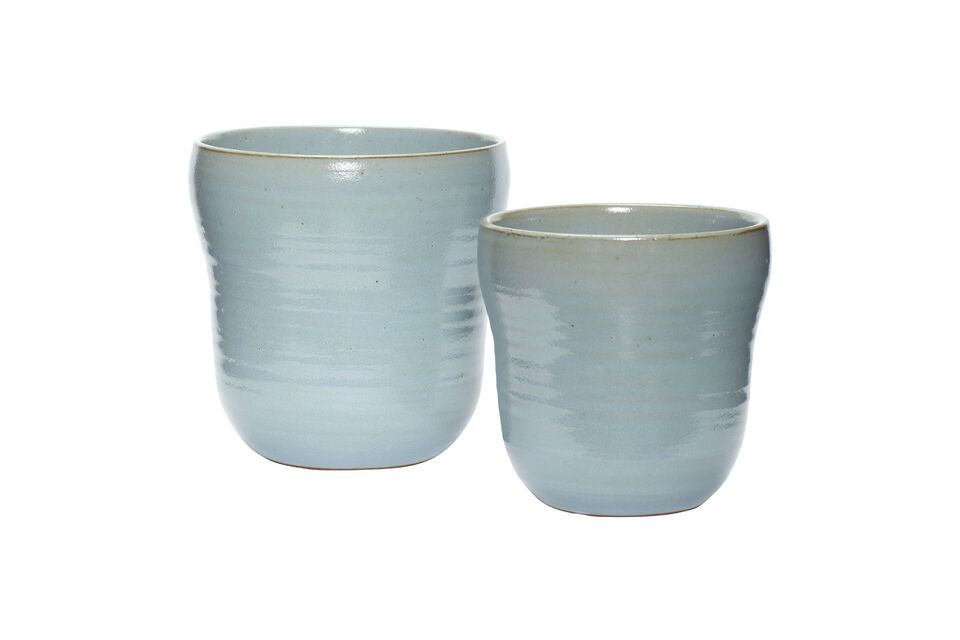 Questo set di 2 vasi in ceramica è ideale per l\'uso all\'aperto e offre durata e resistenza alle