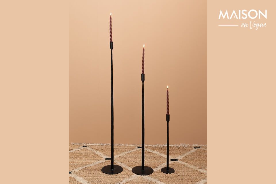 Set di 3 candelieri in metallo forgiato nero Chehoma